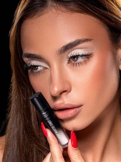 ZOLA x Valentina Lelyukh Рідкі тіні для повік Silky Matte Tint 02 Moonlight ZLT02 фото