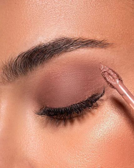 ZOLA x Valentina Lelyukh Рідкі тіні для повік Silky Matte Tint 03 Desert Rose ZLT03 фото